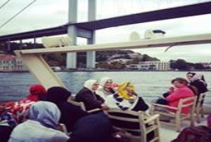 KADIN KOLLARI YAT İLE BOĞAZ TURU DÜZENLEDİ